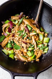 MAKE YOUR OWN SEAFOOD WOK