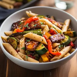 Veggies (mushroom, broccoli, zucchini, olives, sundried tomatoes)-pasta