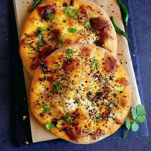 PANEER KULCHA WITH CHOLE AND TAMRIND CHUTNEY