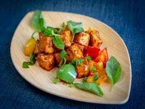 CHILLI COTTAGE CHEESE WITH BASIL
