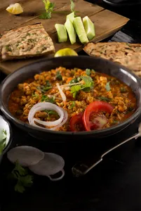 CURRY ON JATTA PANEER BHURJI