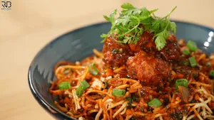 CHICKEN TRIPLE SCHEZWAN FRIED RICE
