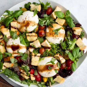 Burrata salad