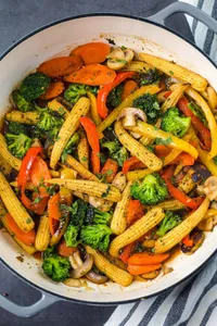 MAKE YOUR OWN VEGETABLE WOK