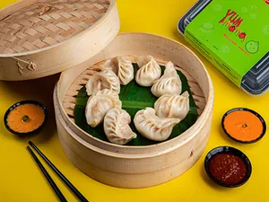 Chicken Schezwan Momos