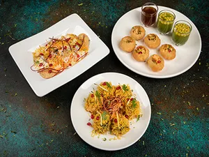 FAMILY CHAAT PLATTER