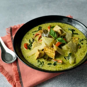 VEGETABLE GREEN THAI CURRY