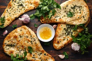 GERUA GARLIC NAAN