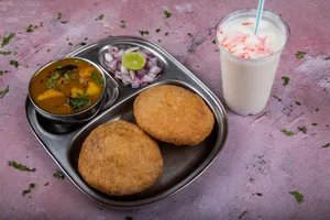 DELHI WALI KACHORI SABJI LASSI COMBO